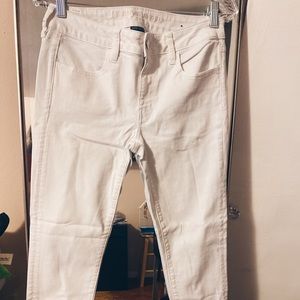 AMERICAN EAGLE SUPER STRETCH JEANS